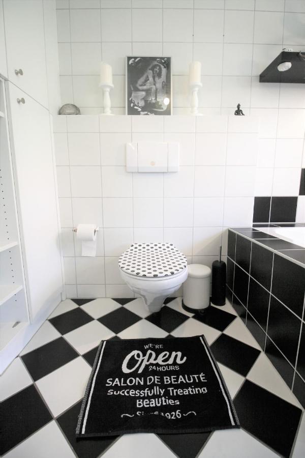 Zentrale Ferienwohnung „Treibholz“ Im Sonnenblumenhaus Flensburg Buitenkant foto