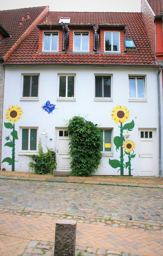 Zentrale Ferienwohnung „Treibholz“ Im Sonnenblumenhaus Flensburg Buitenkant foto